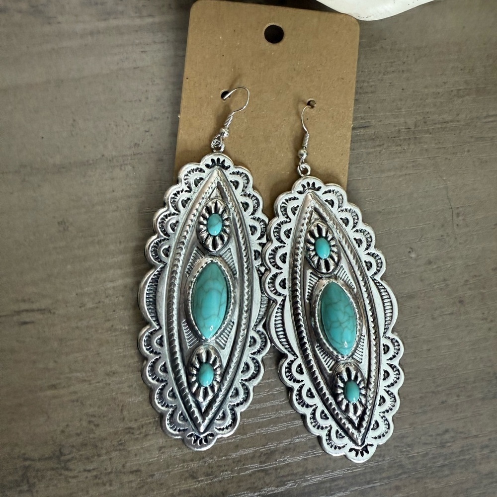 Turquoise Howlite Silver Plated Dangle Earrings - Large but light - Western Boho